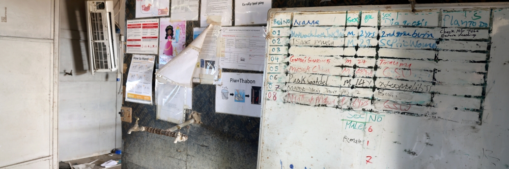 The whiteboard shows that the hospital staff was active untill the very last minute